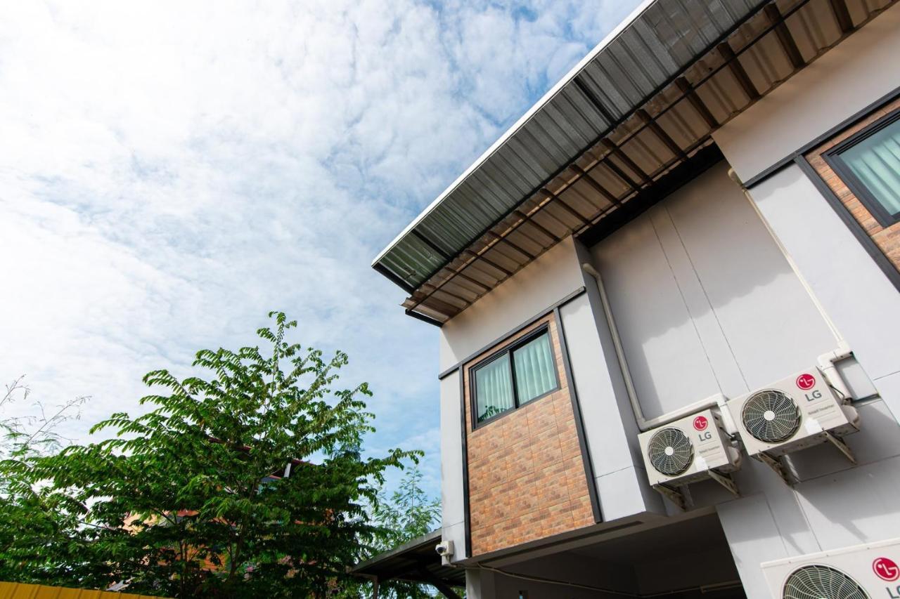 Hotel Matini Klong1 Rangsit Exterior foto